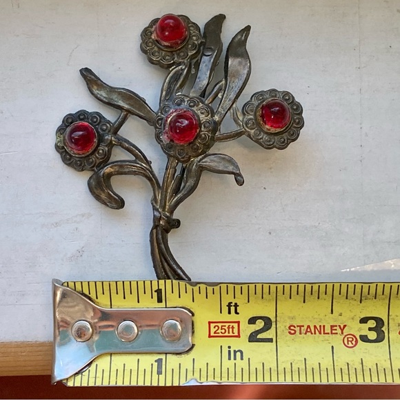 Vintage floral pin - Picture 10 of 10